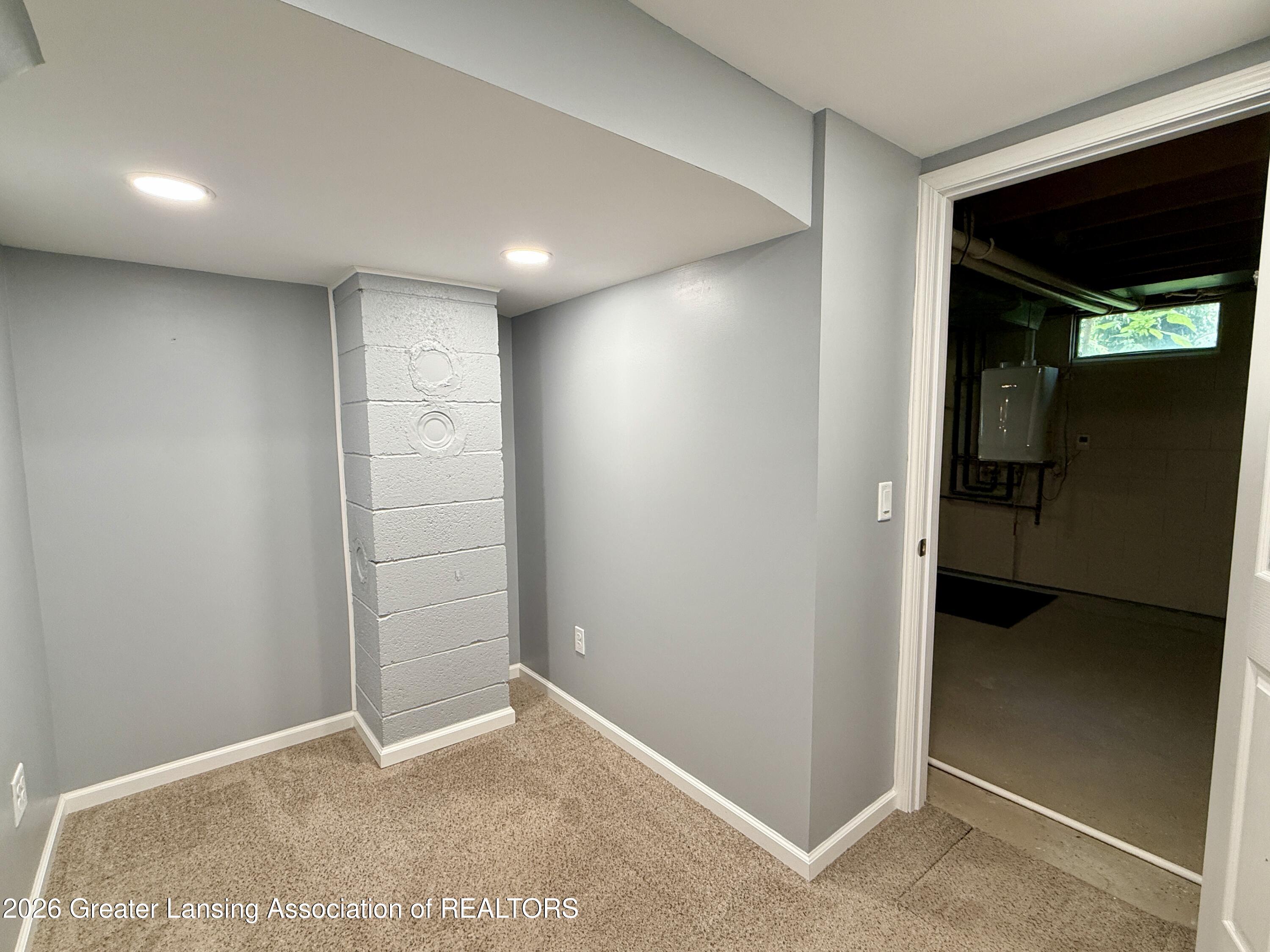 15479 Airport Road Lansing, MI 48906 - Photo 19 of 30 IMG_0349