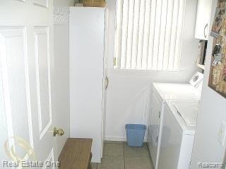 4774 Carrington Drive Rochester, MI 48306 - Photo 19 of 20 Laundry Room.jpg