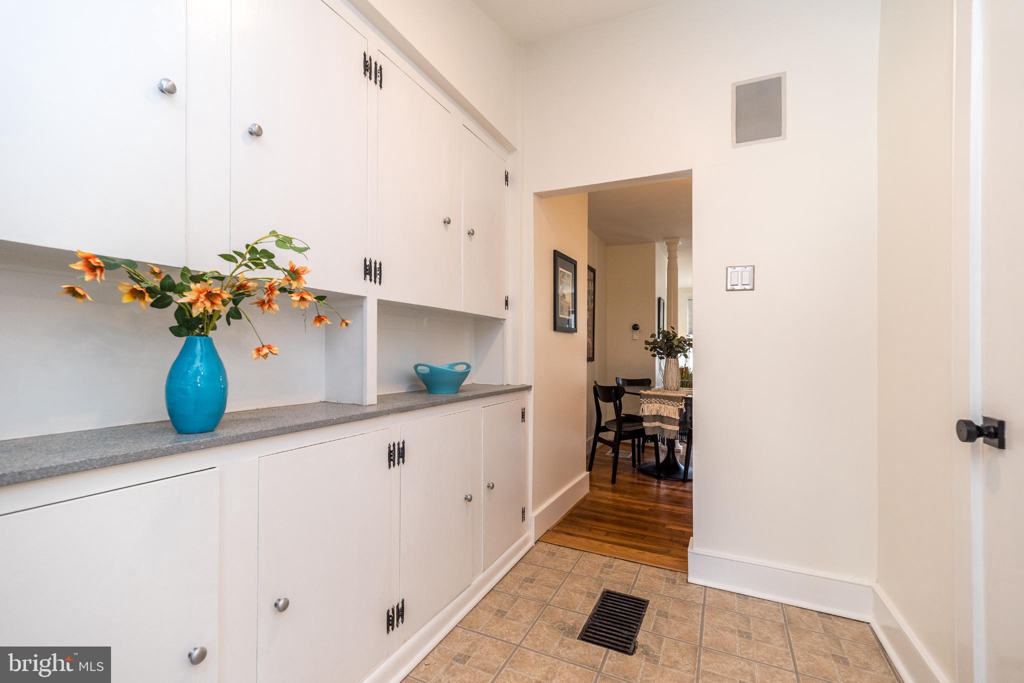 632 Naomi Street Philadelphia, PA 19144 - Photo 20 of 51 Kitchen w loads of cupboard space