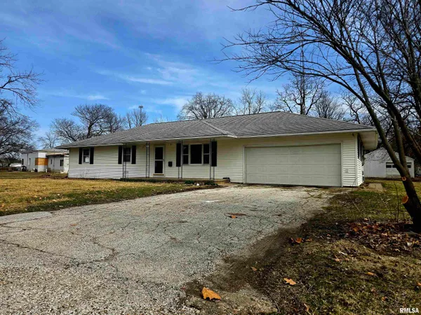 $138,000 | 420 North Marion Street, Carthage, IL 62321