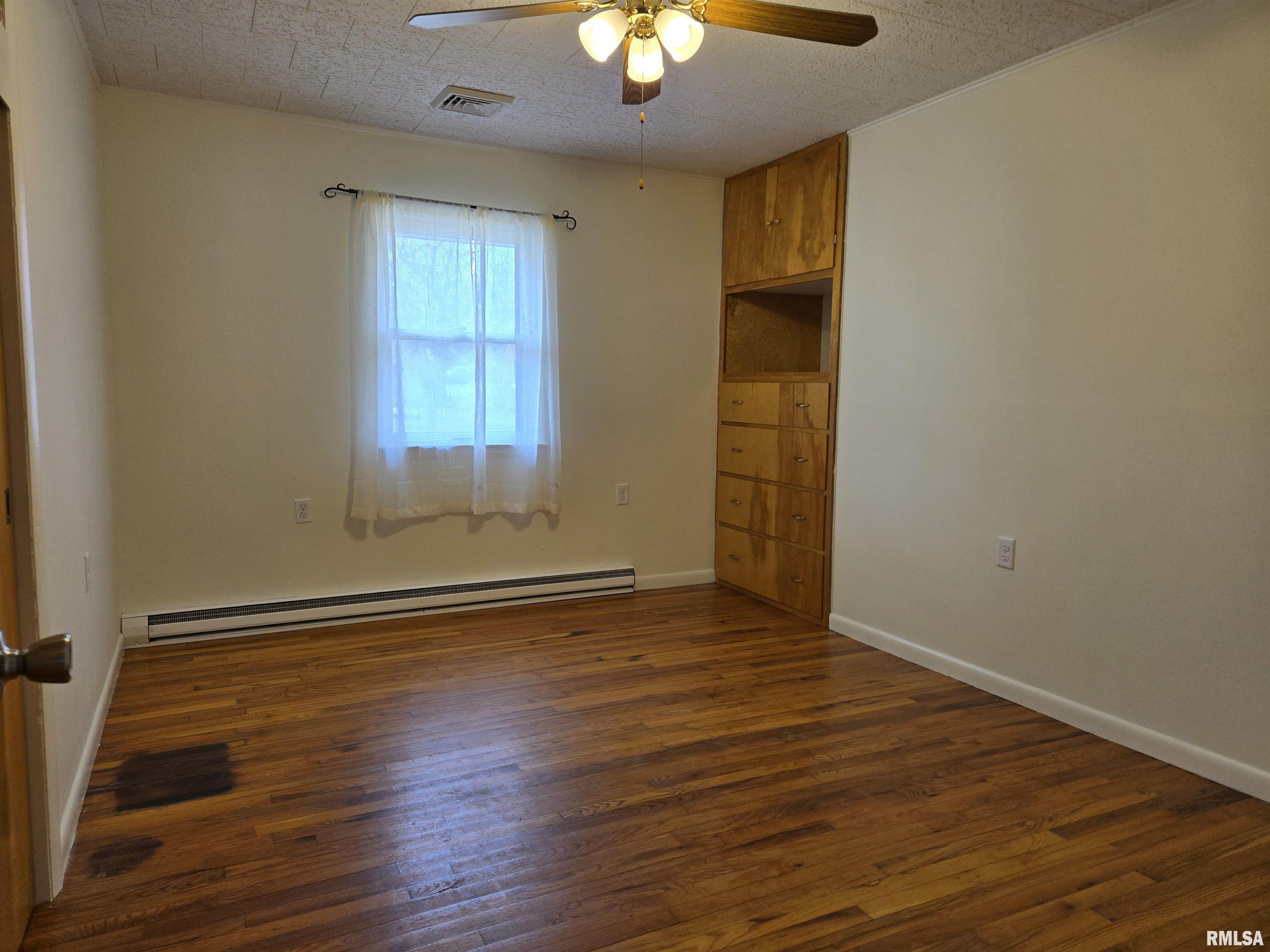 420 North Marion Street Carthage, IL 62321 - Photo 16 of 24