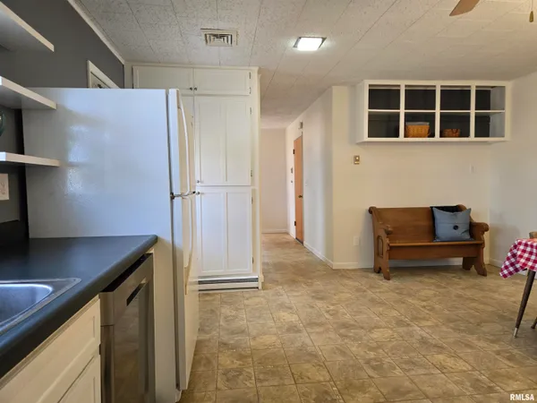 $138,000 | 420 North Marion Street, Carthage, IL 62321