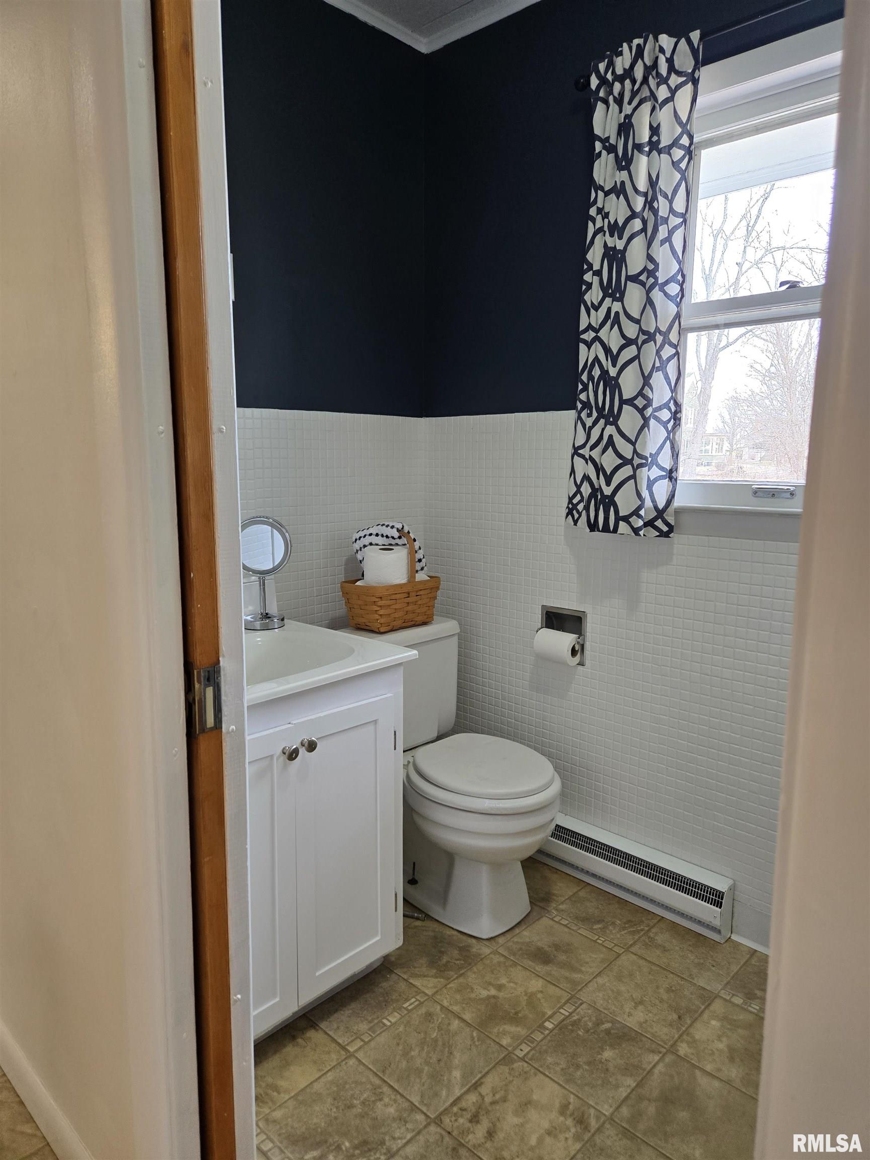 420 North Marion Street Carthage, IL 62321 - Photo 9 of 24