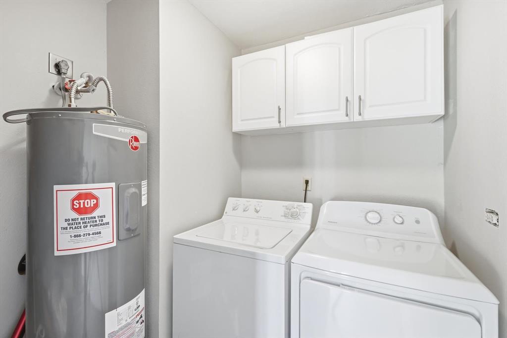 4433 Chapel Road Graham, TX 76450 - Photo 20 of 32 a utility room with dryer and washer