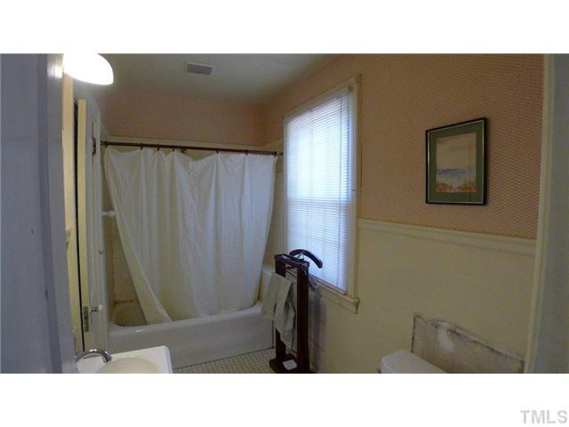 317 Dixie Trail, Unit 2 Raleigh, NC 27607 - Photo 23 of 25 Photo 23