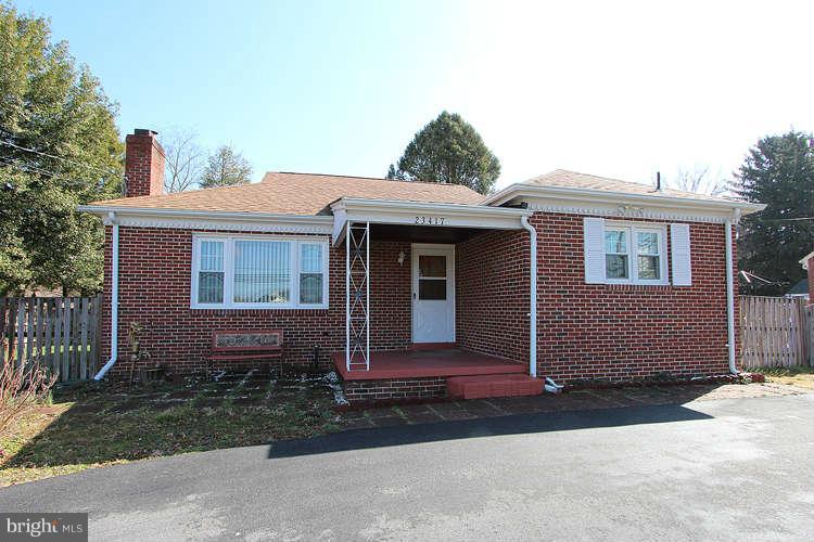 23417 Woodfield Road Gaithersburg, MD 20882 - Photo 1 of 30 Exterior (Front)