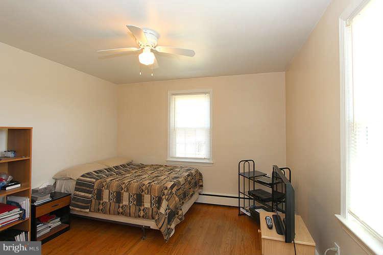 23417 Woodfield Road Gaithersburg, MD 20882 - Photo 22 of 30 Bedroom
