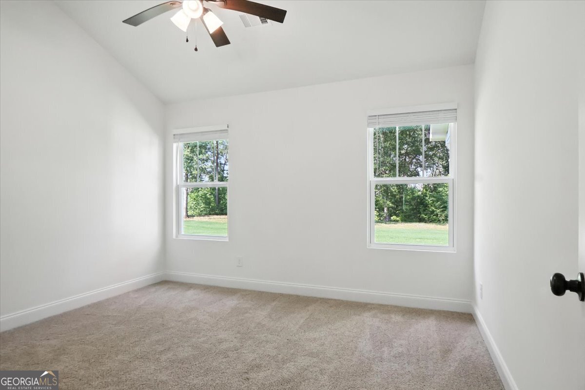 166 Rachel Lane Hartwell, GA 30643 - Photo 29 of 51 an empty room with a window