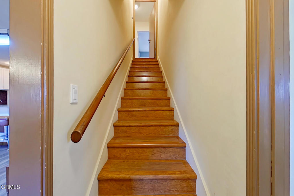 1462 Glengarry Road Pasadena, CA 91105 - Photo 37 of 57 a view of entryway