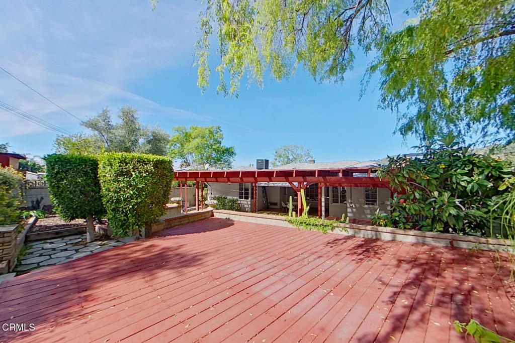 1462 Glengarry Road Pasadena, CA 91105 - Photo 51 of 57 18 Back Yard (2)