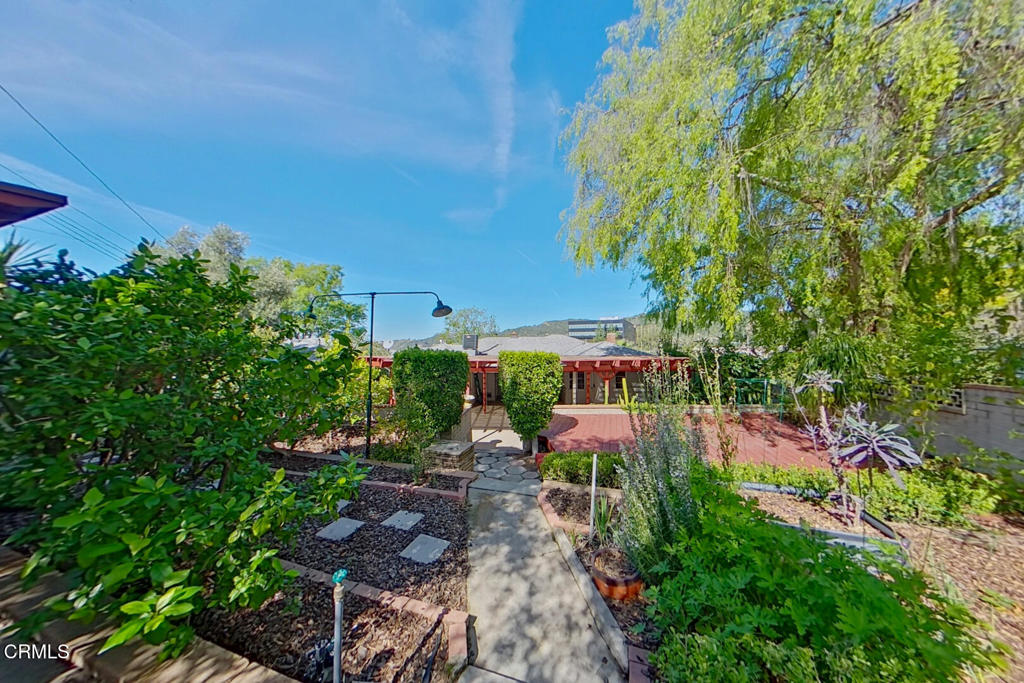 1462 Glengarry Road Pasadena, CA 91105 - Photo 55 of 57 a view of yard with green space