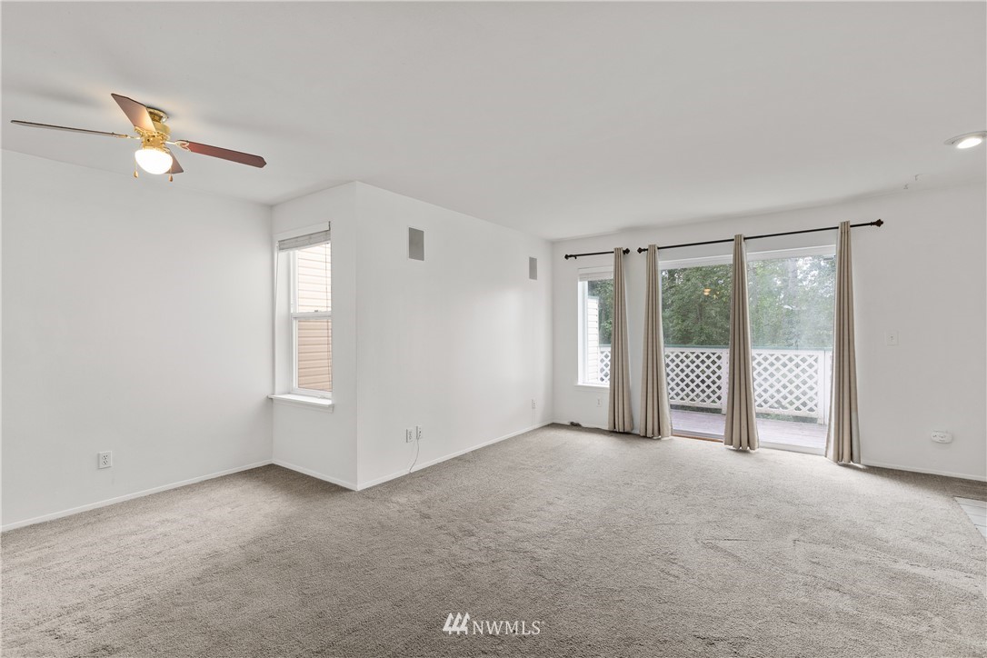 833 Southwest Sunset Boulevard, Unit E24 Renton, WA 98057 - Photo 2 of 34