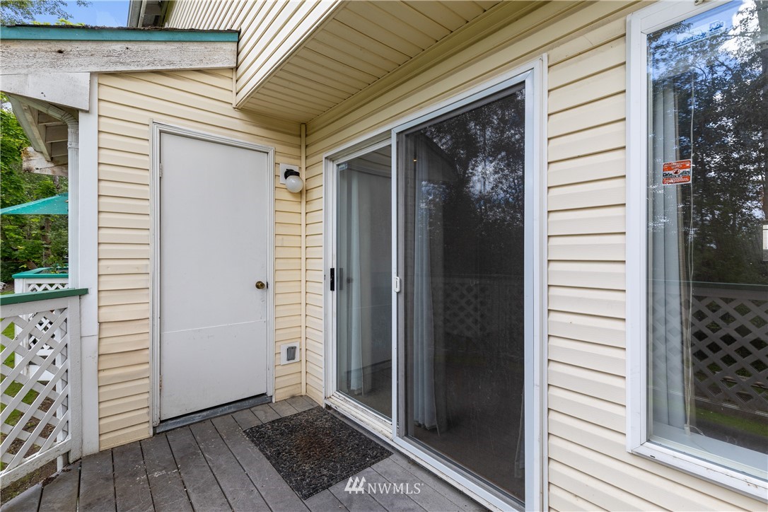 833 Southwest Sunset Boulevard, Unit E24 Renton, WA 98057 - Photo 29 of 34