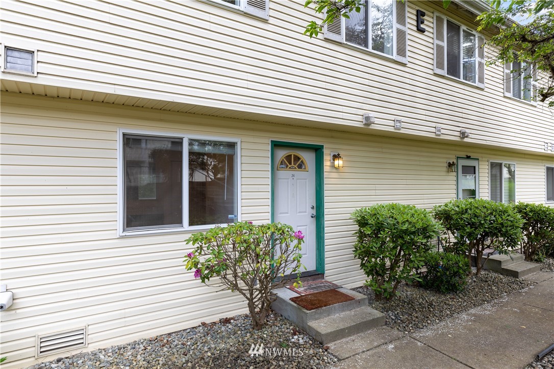 833 Southwest Sunset Boulevard, Unit E24 Renton, WA 98057 - Photo 34 of 34