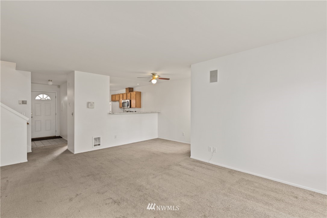 833 Southwest Sunset Boulevard, Unit E24 Renton, WA 98057 - Photo 5 of 34