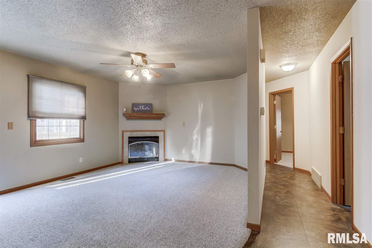 74 Amherst Drive Springfield, IL 62702 - Photo 13 of 32