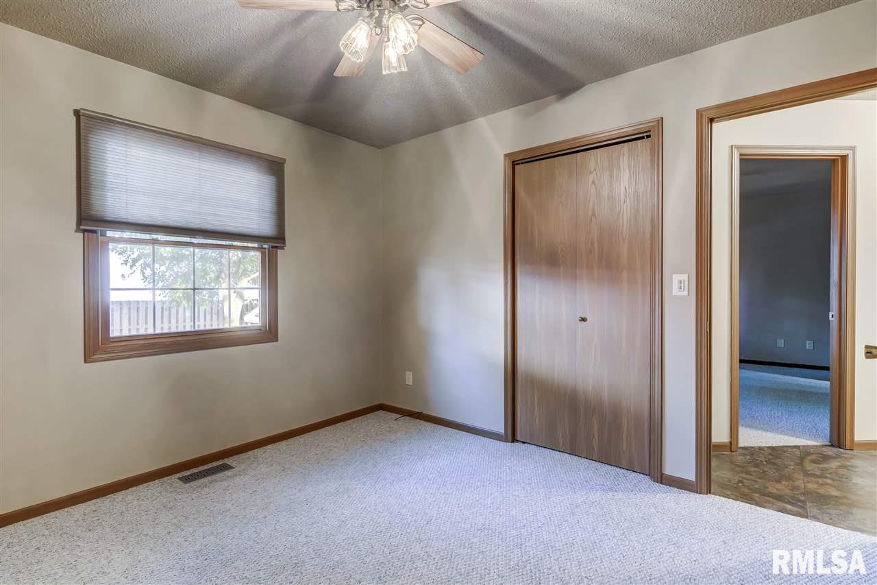 74 Amherst Drive Springfield, IL 62702 - Photo 18 of 32