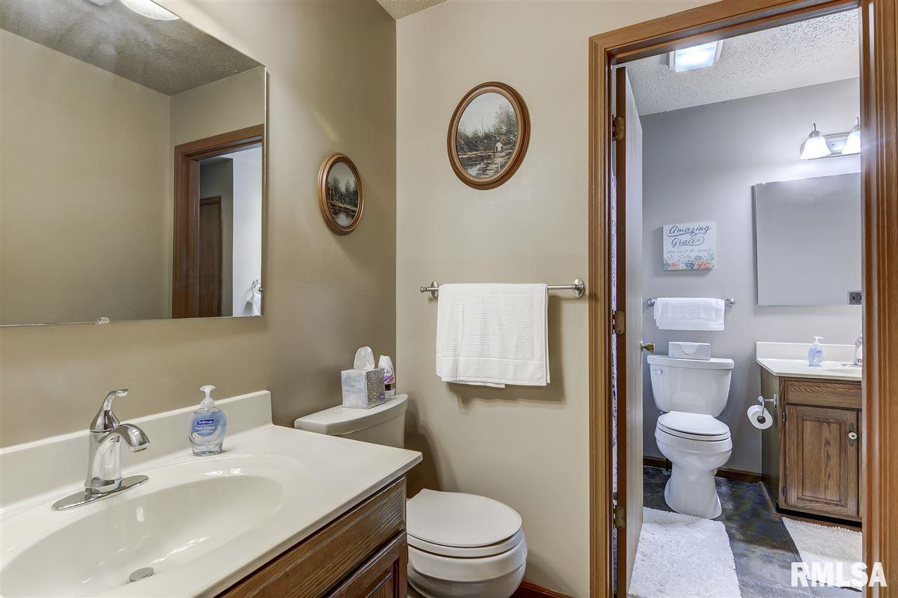 74 Amherst Drive Springfield, IL 62702 - Photo 26 of 32