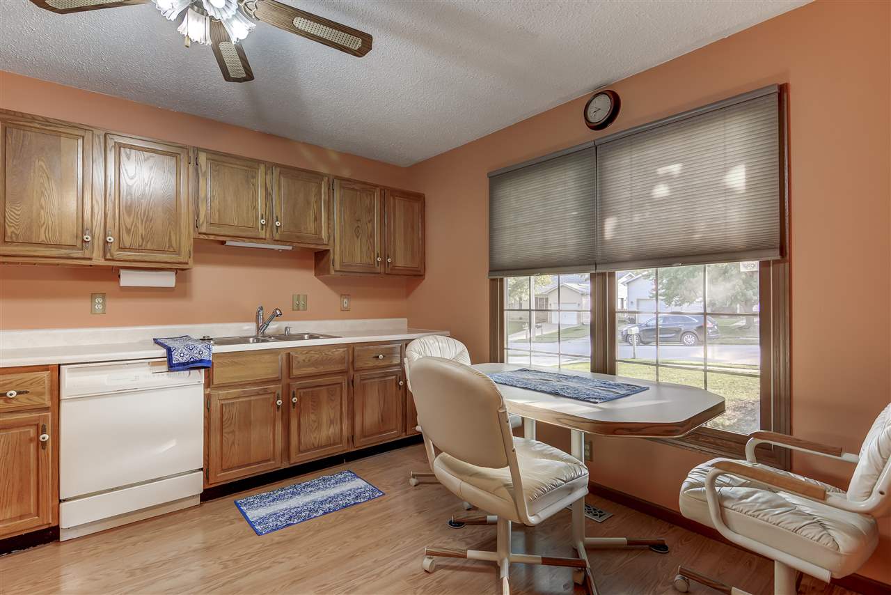 74 Amherst Drive Springfield, IL 62702 - Photo 6 of 32