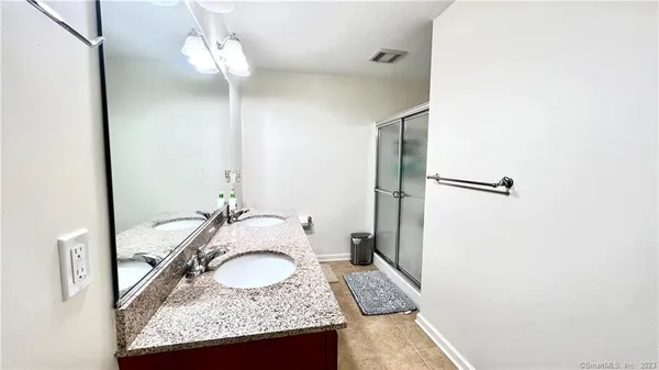 $2,750 | 116 Pepin Place, Unit 116, South Windsor, CT 06074