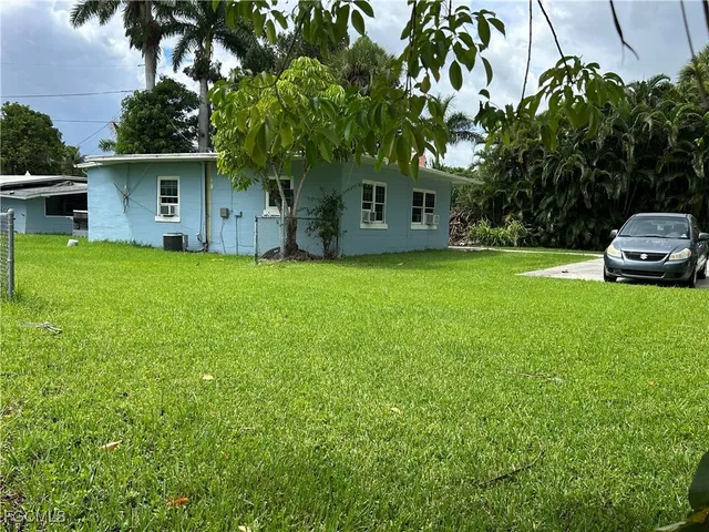 a house view with a garden space