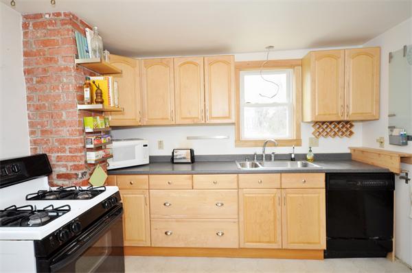 2 Maple Court Maynard, MA 01754 - Photo 8 of 12 Gallery Image 8