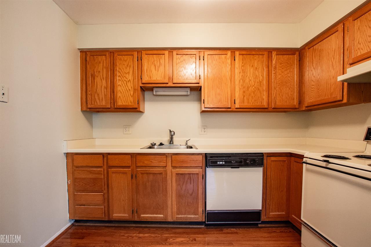 450 Baldwin Avenue, Unit 46 Rochester, MI 48307 - Photo 16 of 34