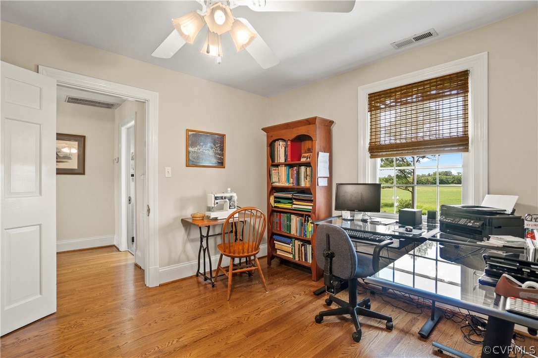 133 Daingerfield Road Tappahannock, VA 22560 - Photo 7 of 48 Gallery Image 7