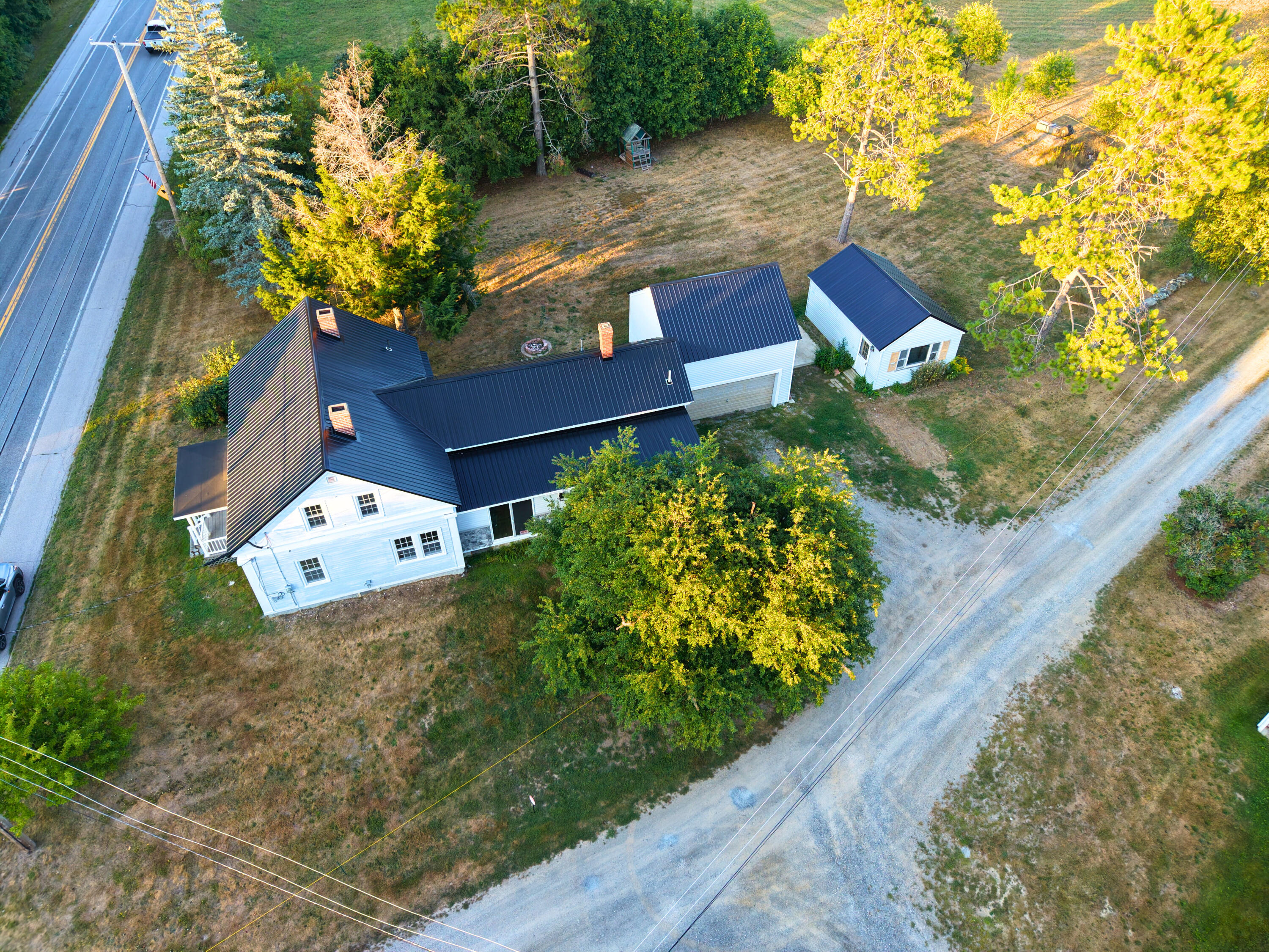 416 River Rd