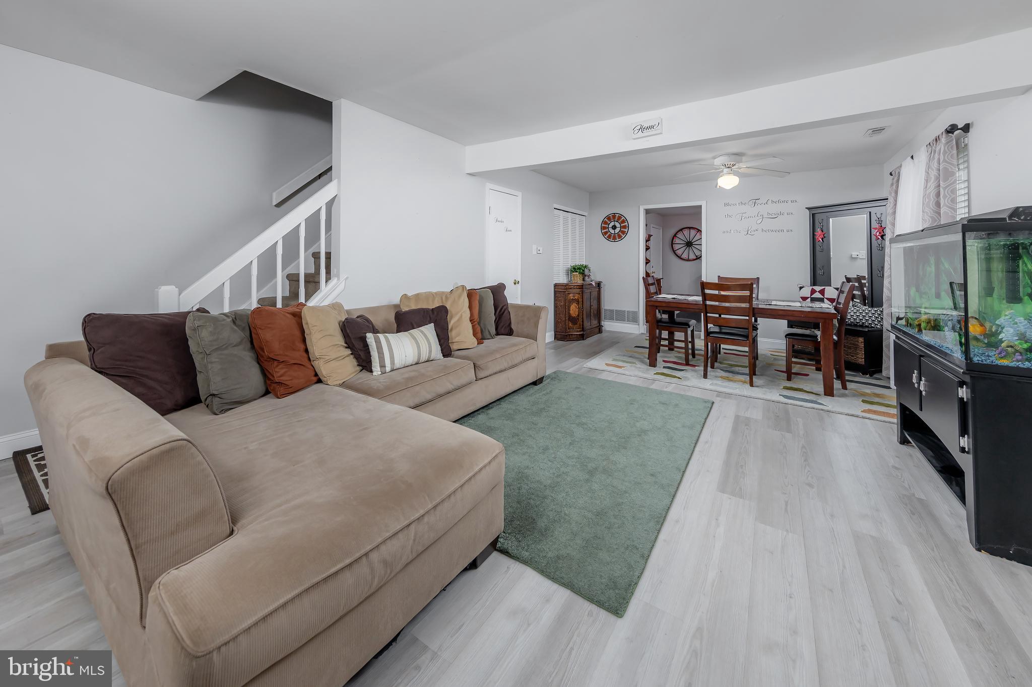 19 Nova Court Sewell, NJ 08080 - Photo 3 of 14