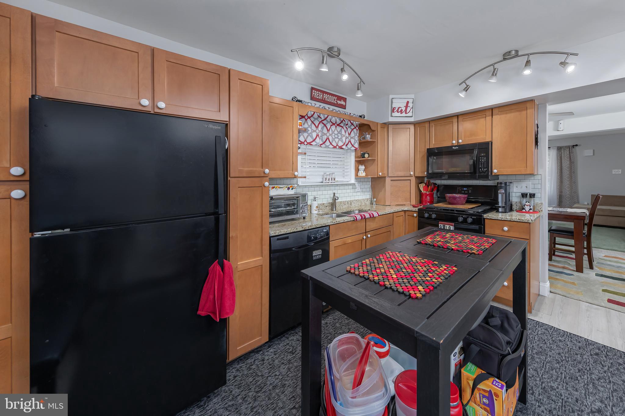 19 Nova Court Sewell, NJ 08080 - Photo 6 of 14