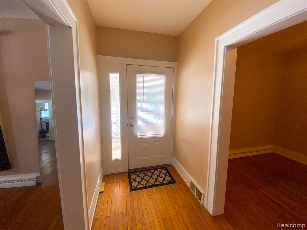 11270 North Rushton Road South Lyon, MI 48178 - Photo 25 of 57 Gallery Image 25