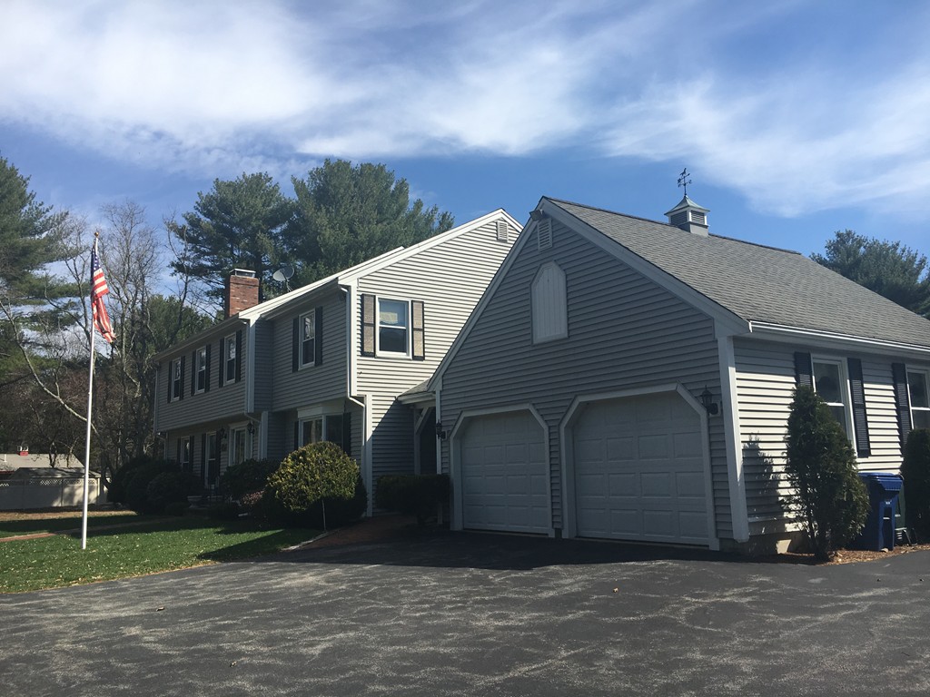 334 Walnut Plain Road Rochester, MA 02770 - Photo 1 of 9