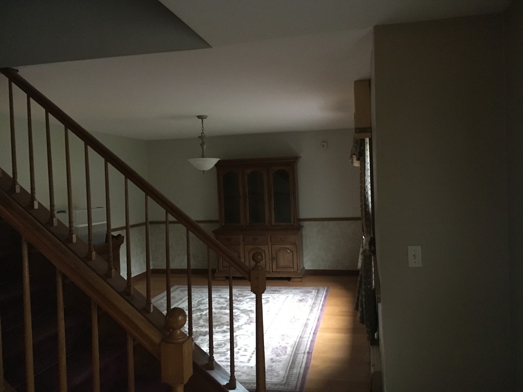334 Walnut Plain Road Rochester, MA 02770 - Photo 5 of 9