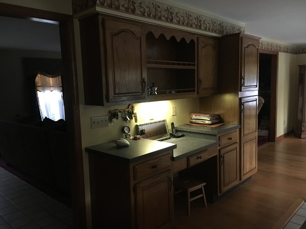 334 Walnut Plain Road Rochester, MA 02770 - Photo 8 of 9