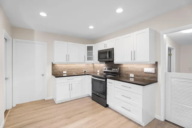 $609,999 | 607 West Perry Street, Lantana, FL 33462