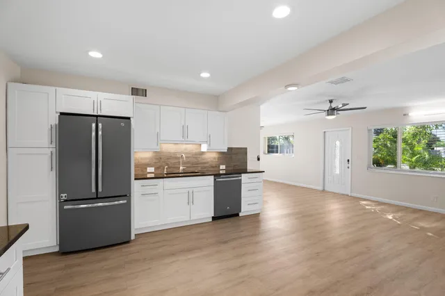 $609,999 | 607 West Perry Street, Lantana, FL 33462