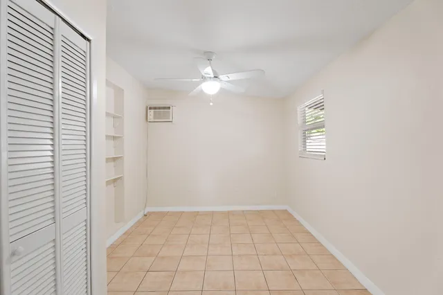 $609,999 | 607 West Perry Street, Lantana, FL 33462