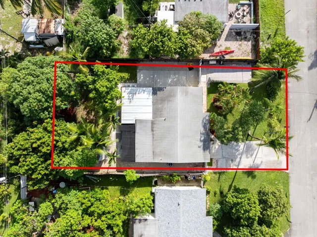 $609,999 | 607 West Perry Street, Lantana, FL 33462