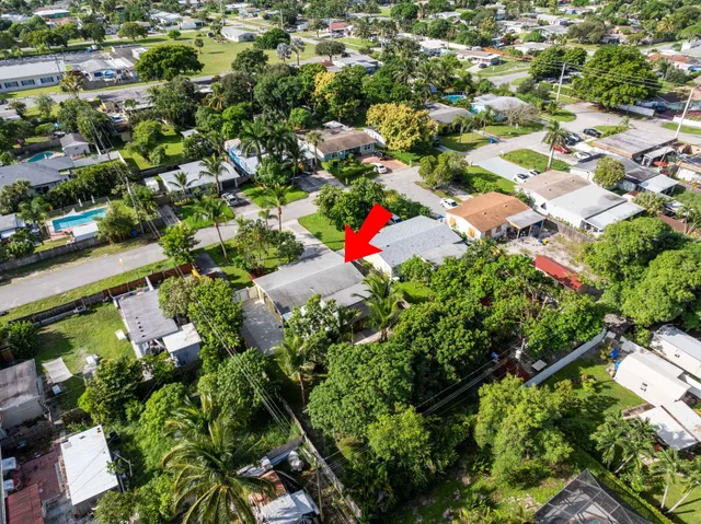 $609,999 | 607 West Perry Street, Lantana, FL 33462