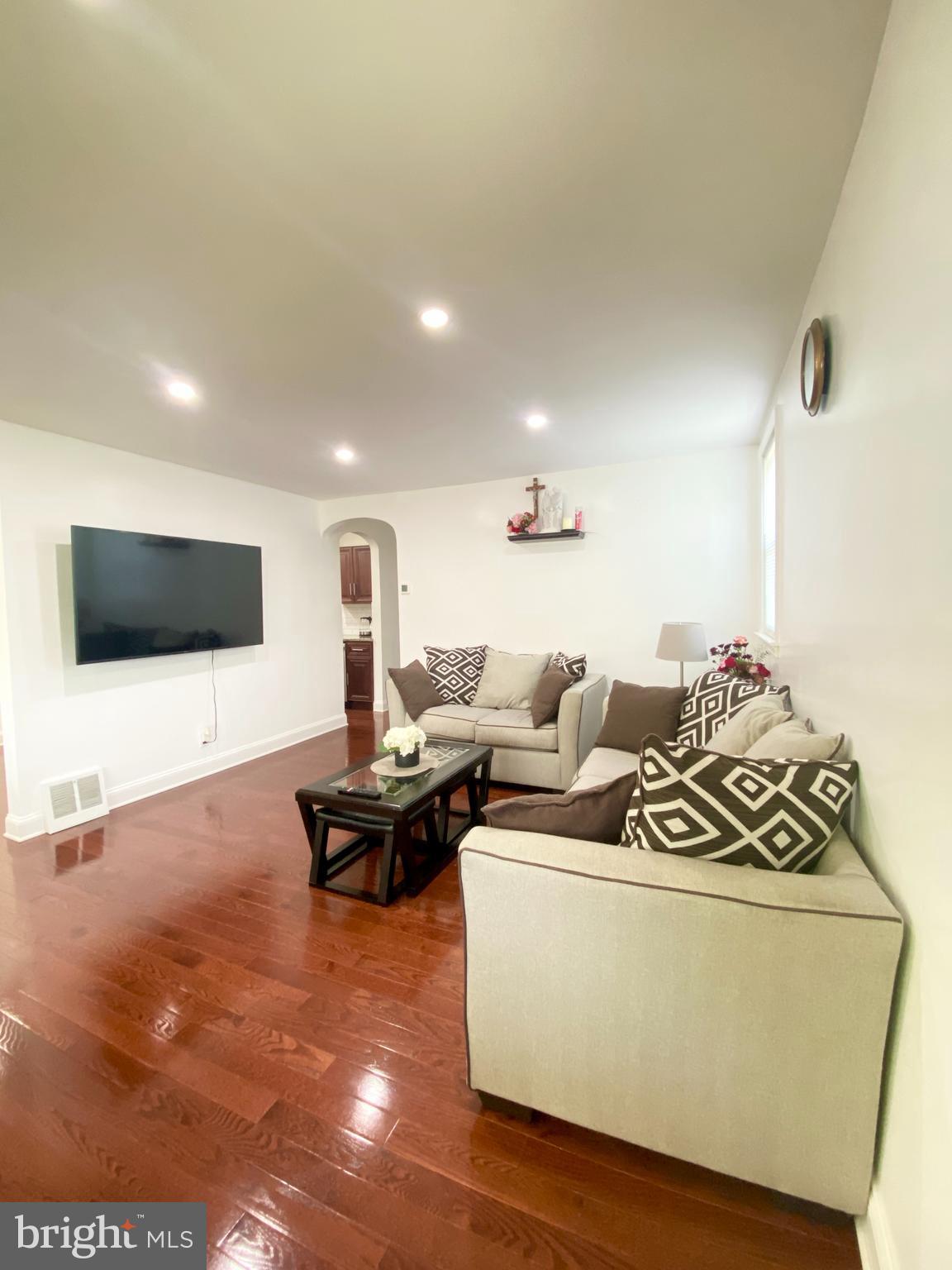 2803 Rhawn Street Philadelphia, PA 19152 - Photo 5 of 33 Gallery Image 5