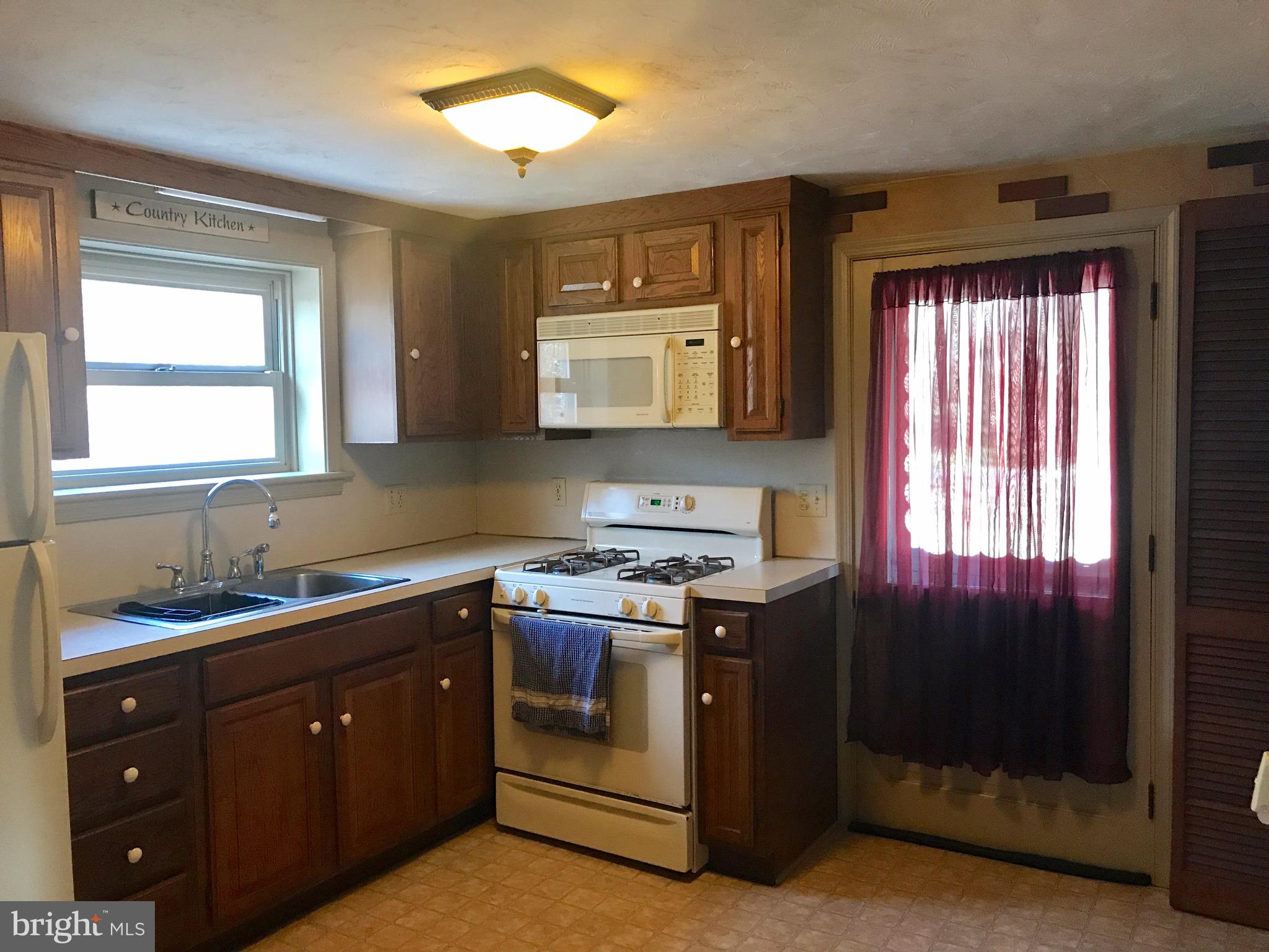 6121 Harmony Grove Road Dover, PA 17315 - Photo 17 of 38 Gallery Image 17