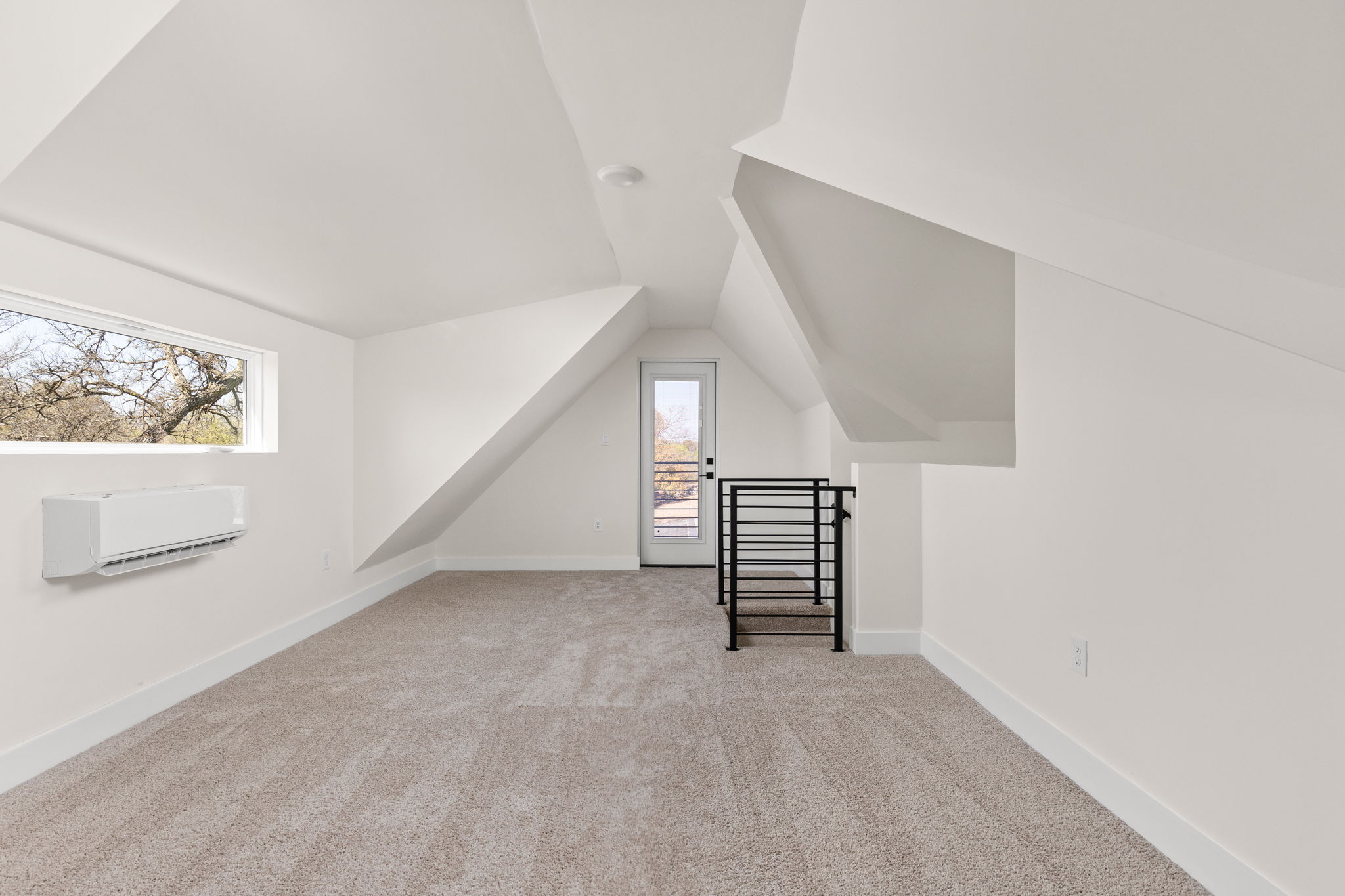 1402 Summit Street, Unit B Austin, TX 78741 - Photo 29 of 36