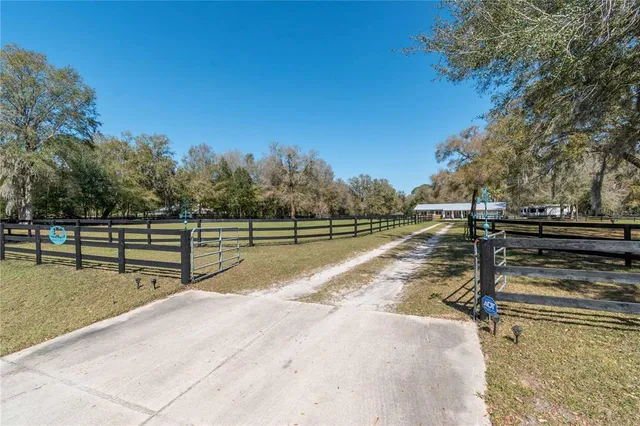 $750,000 | 1631 Northeast 165th Street, Citra, FL 32113