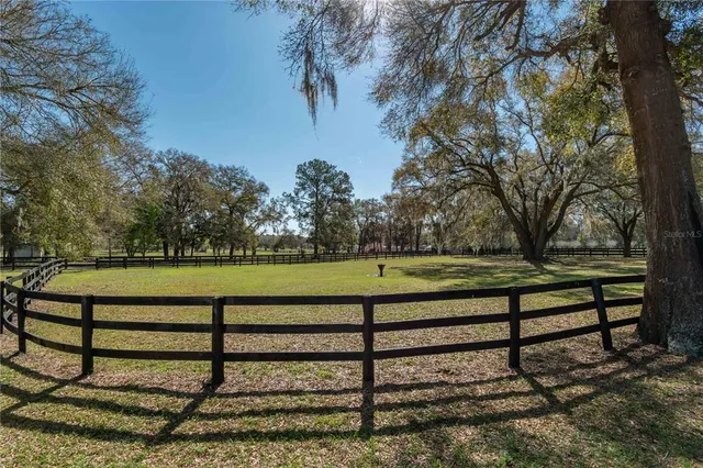 $750,000 | 1631 Northeast 165th Street, Citra, FL 32113