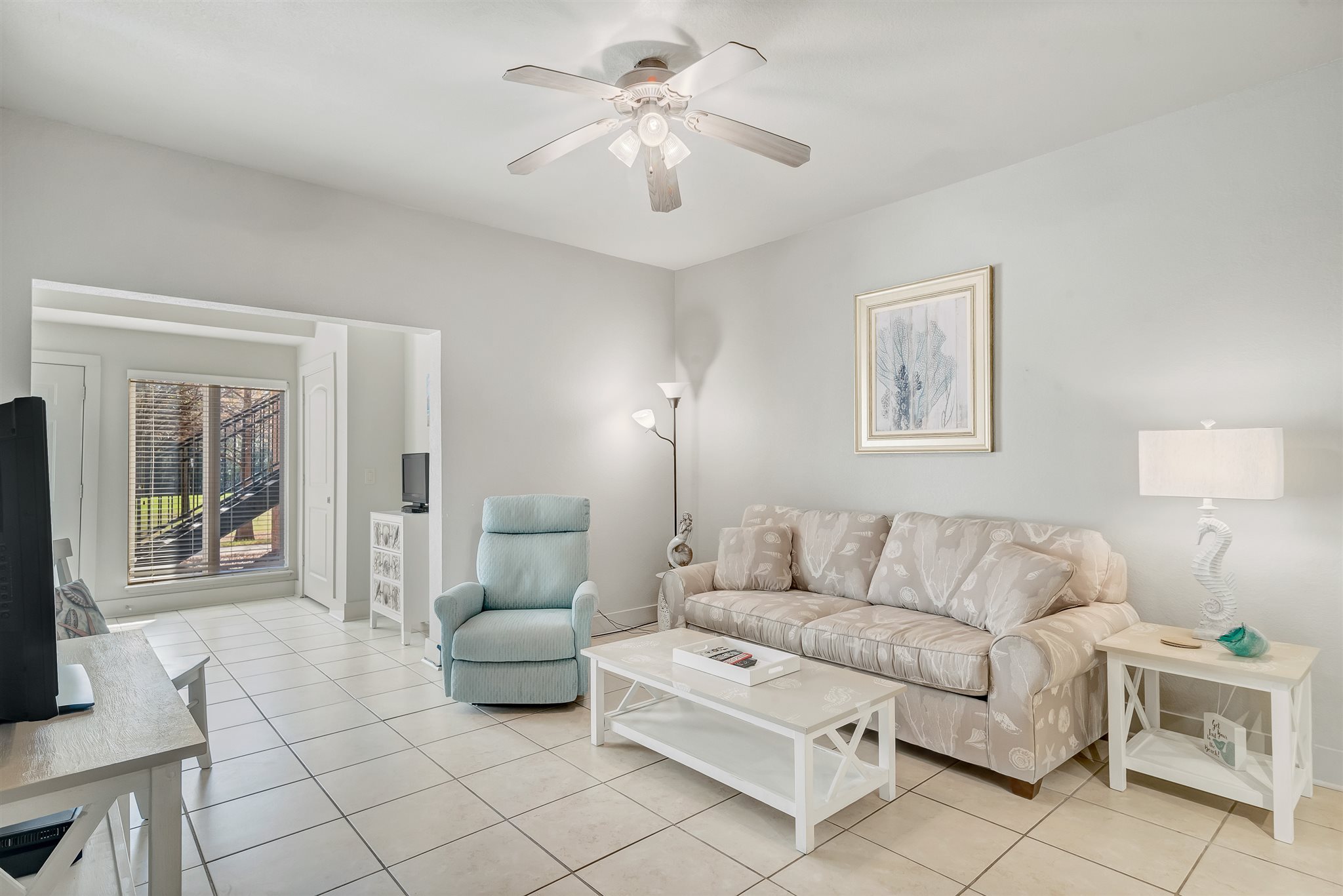 20050 Oak Road East, Unit 1108 Gulf Shores, AL 36542 - Photo 5 of 28 Living Room