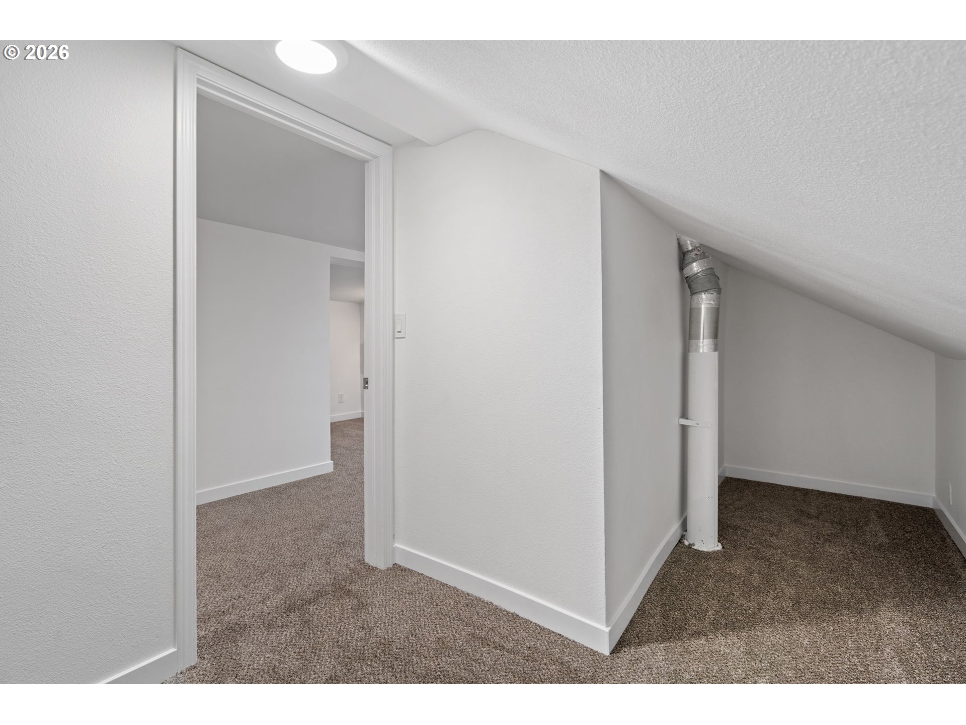 4175 Southwest Tualaway Avenue Beaverton, OR 97005 - Photo 38 of 45