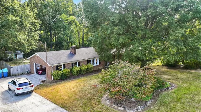 $289,000 | 2311 Bonnie Lane, Summerfield, NC 27358