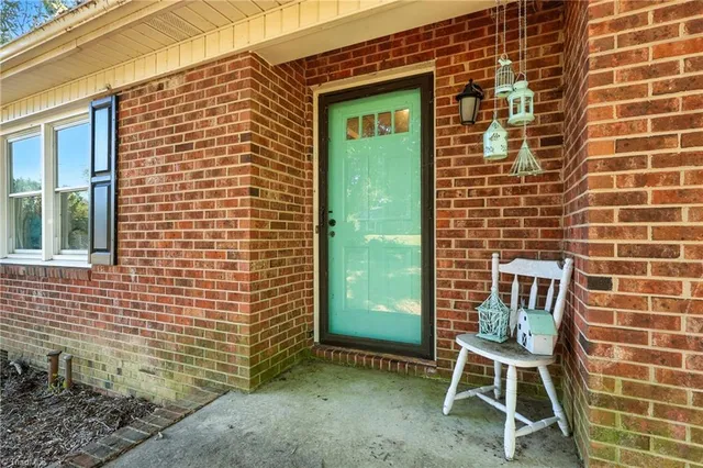 $289,000 | 2311 Bonnie Lane, Summerfield, NC 27358