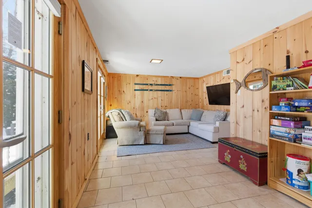 $725,000 | 30 Gerald Drive, Newbury, NH 03255